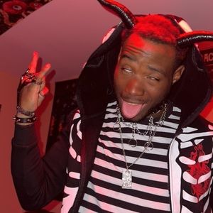 Meet your Posher, Christopher